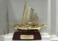 Αραβικά αναμνηστικά πολιτισμού αλιευτικών σκαφών κραμάτων ψευδάργυρου ως λογότυπο συνήθειας επιχειρησιακών δώρων διαθέσιμο