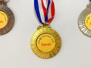 Χαραγμένα κράμα αθλητικά μετάλλια ψευδάργυρου υπηρεσιών σχεδίου κορδελλών τρισδιάστατα
